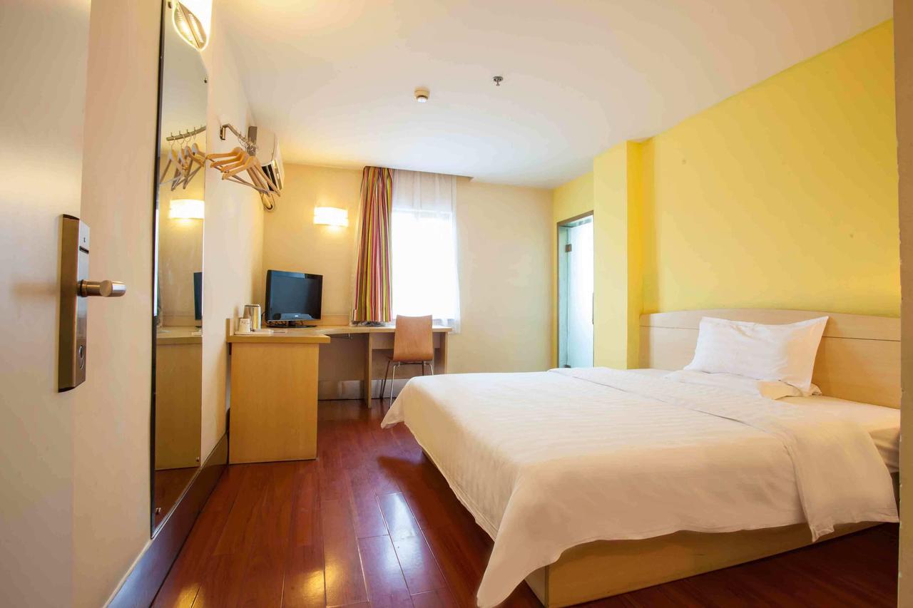 7Days Inn Huizhou Xiaojinkou Pokoj fotografie