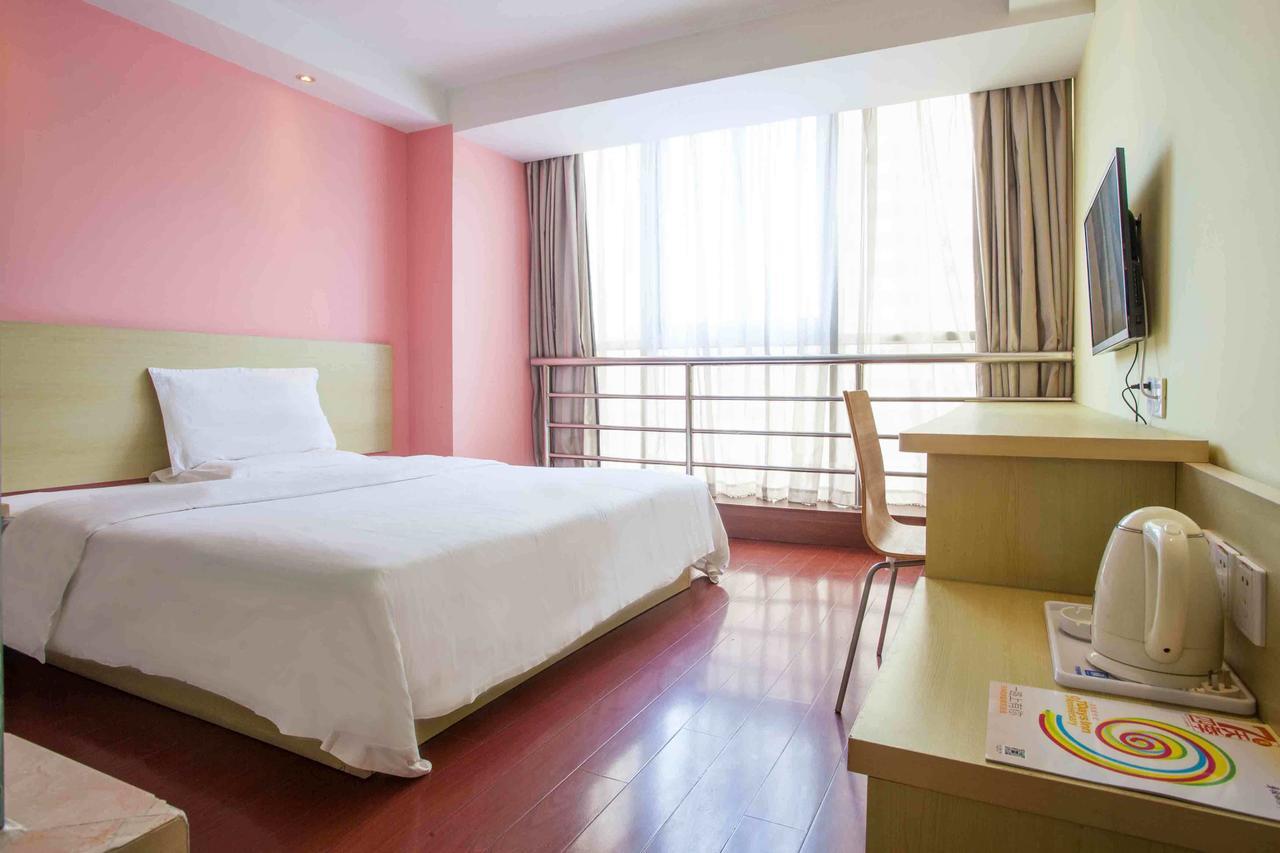 7Days Inn Huizhou Xiaojinkou Pokoj fotografie