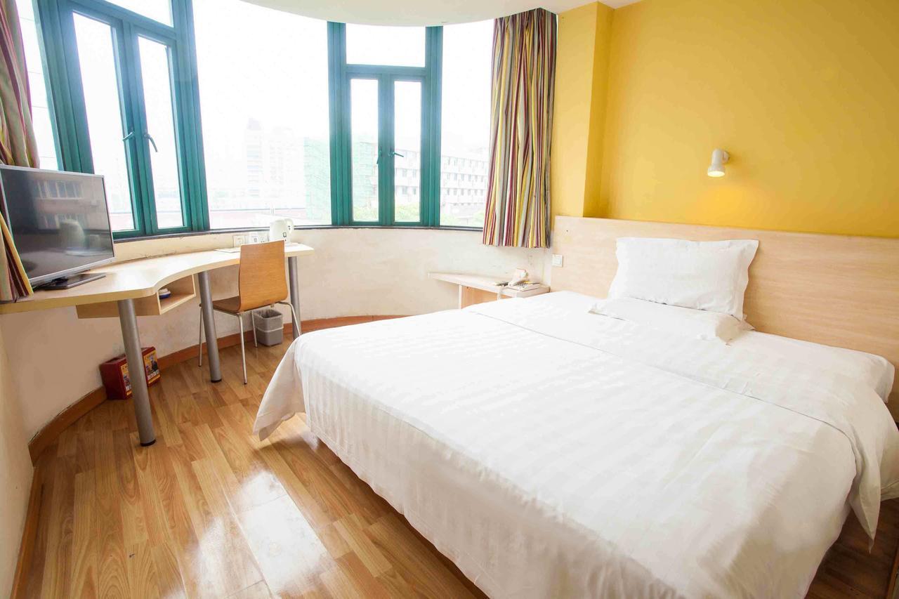 7Days Inn Huizhou Xiaojinkou Pokoj fotografie
